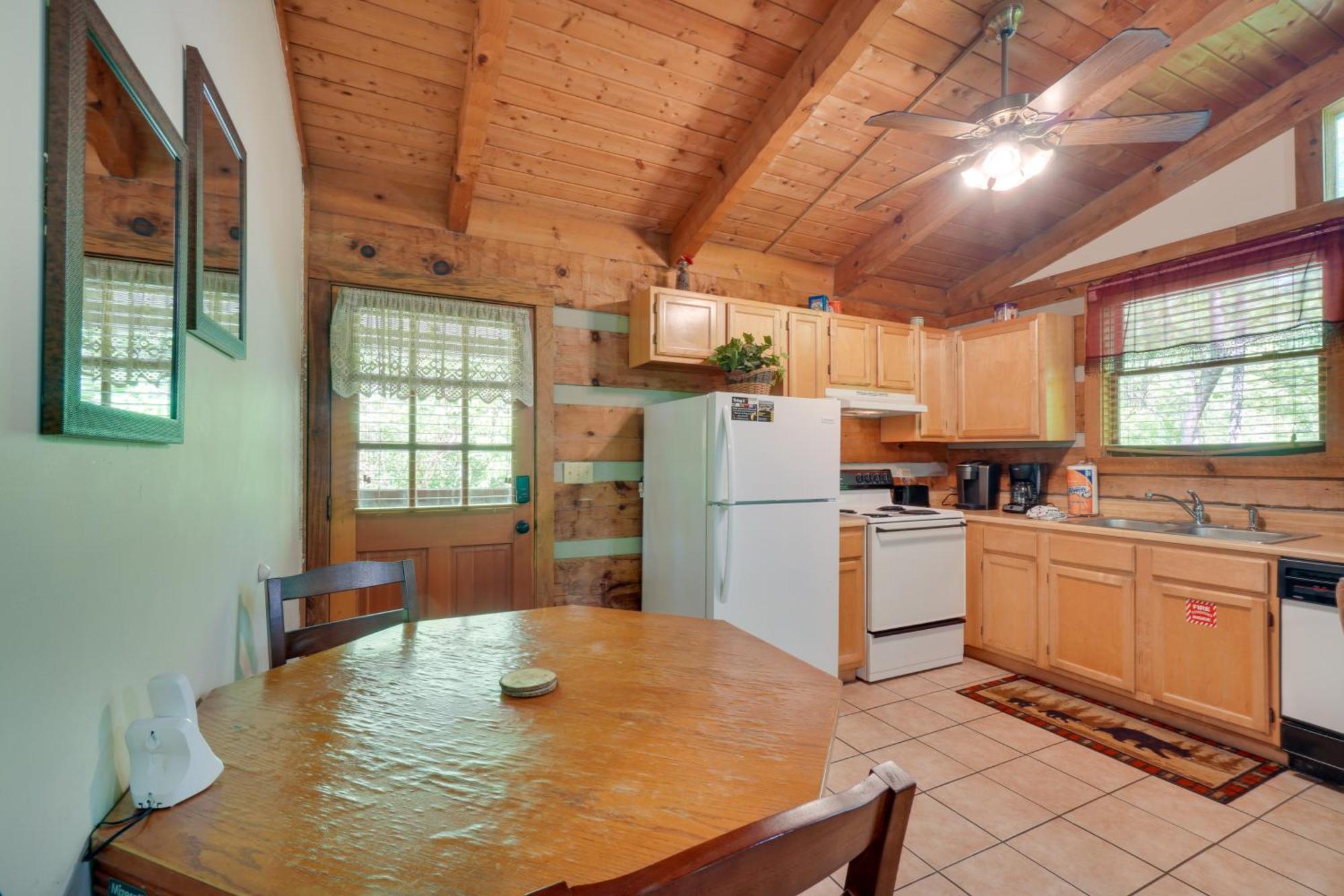 Gatlinburg Cabin With Hot Tub About 6 Mi To Downtown! Exterior foto